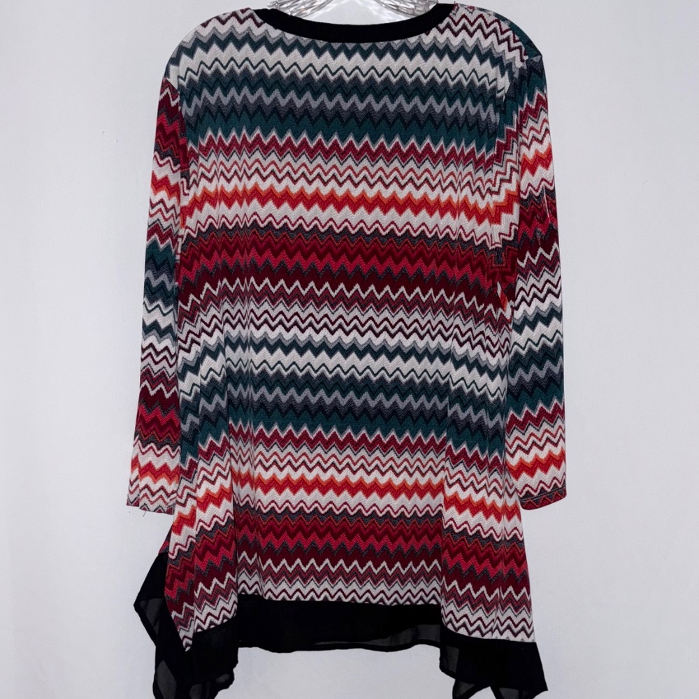 Cato 3/4 Sleeve Abstract Blouse - Picture 6 of 8